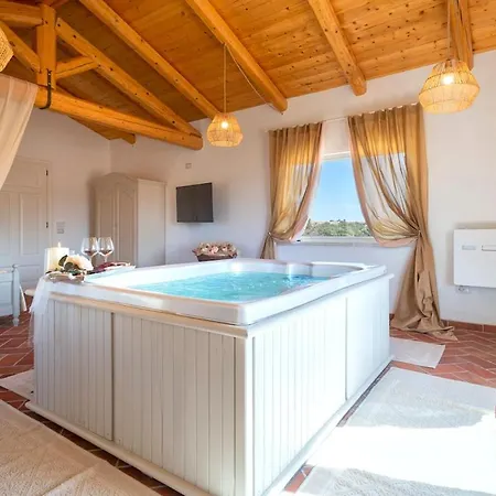 Vila Shardana Heated Pool Nature Relaxation