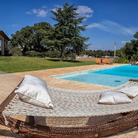 Shardana Heated Pool Nature Relaxation Vila